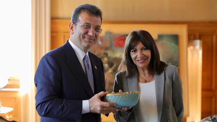 İmamoğlu, Paris Belediye Başkanı Hidalgo’yu ziyaret etti