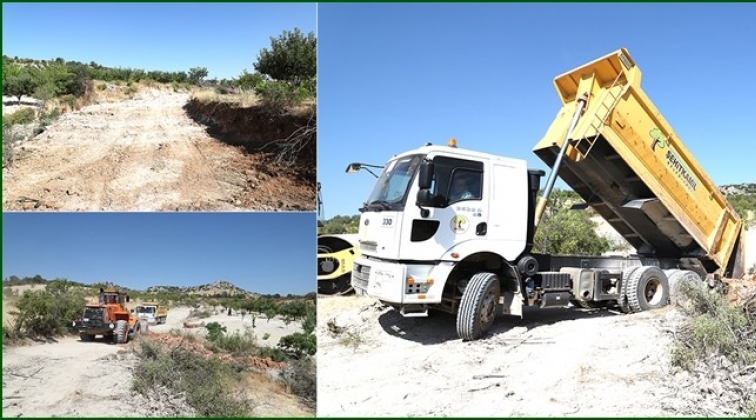 Işıklı Mahallesi&rsquo;nde arazi yolları a&ccedil;ılıyor