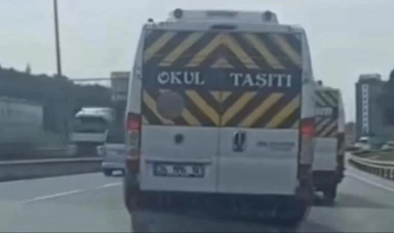 İstanbul'da görüntüler tepki çekmişti: Okul servisi sürücüleri yakalandı!