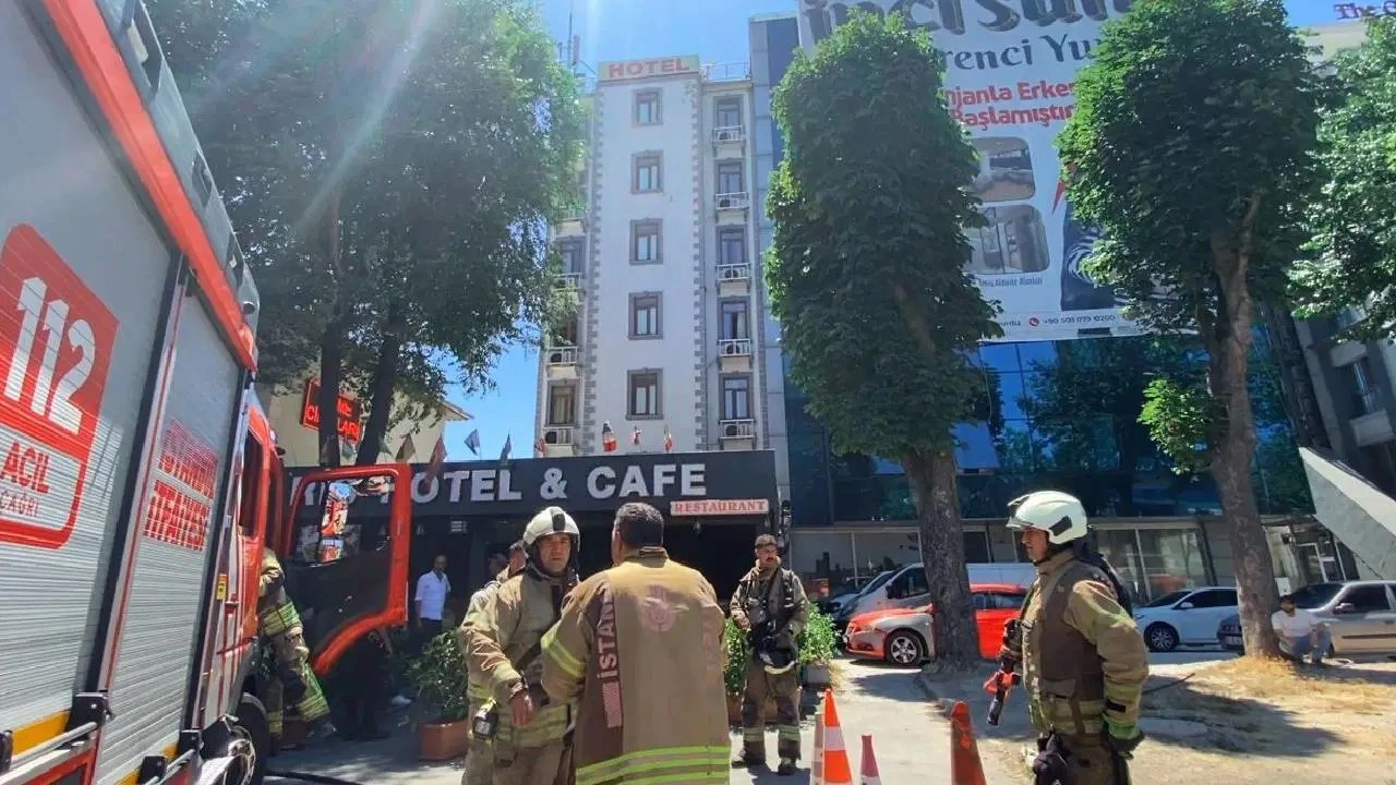 İstanbul'da otel yemekhanesinde yangın!