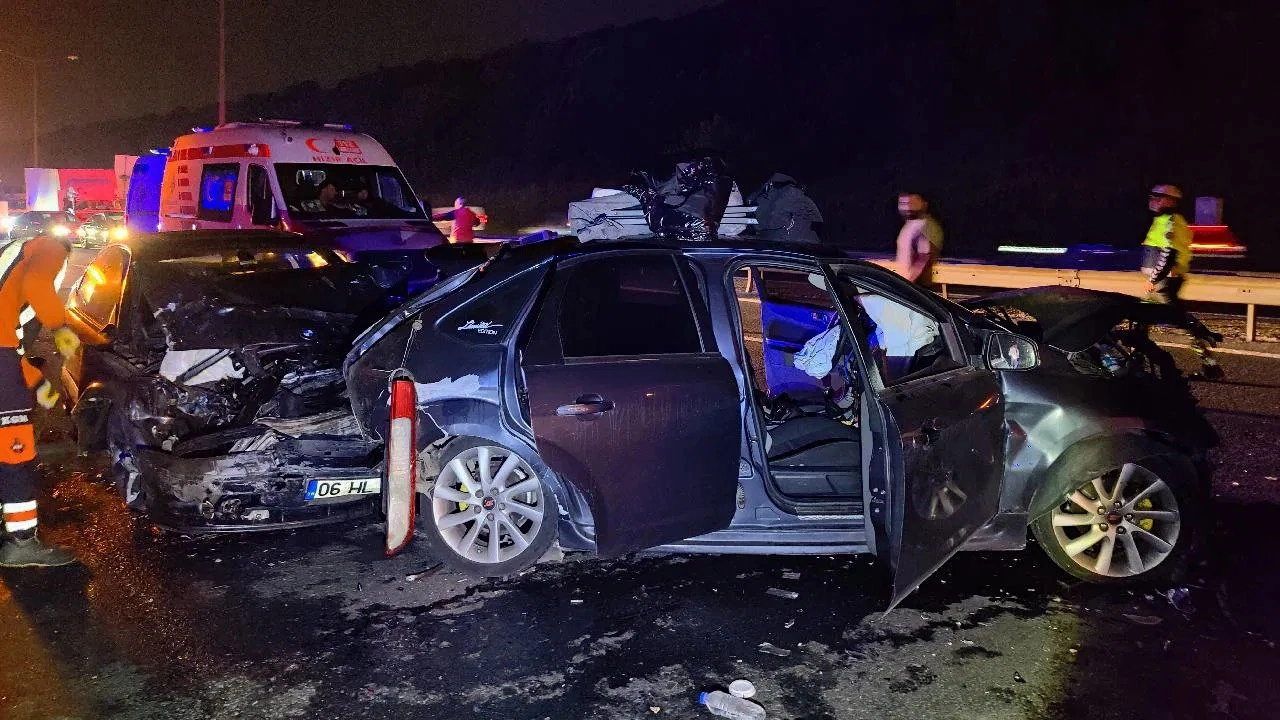 İstanbul'da zincirleme kaza... Çok sayıda kişi yaralandı!