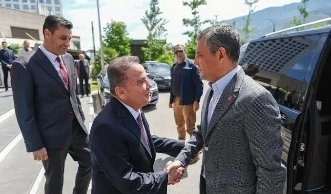 İtiraf&ccedil;ı Muhittin B&ouml;cek, bu kez de Ferdi Zeyrek'i hedef aldı!