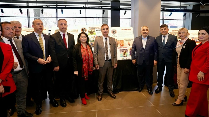 Kadın sporcular sergisi yoğun ilgi gördü