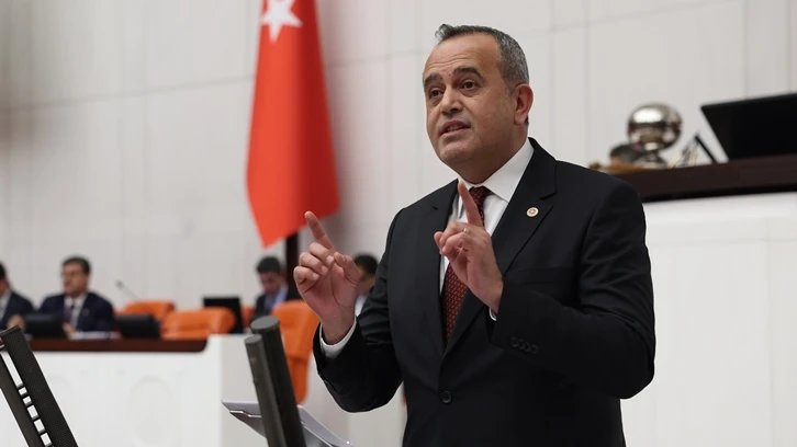Kaya: Milletimizin kaynakları göz göre göre heba ediliyor!