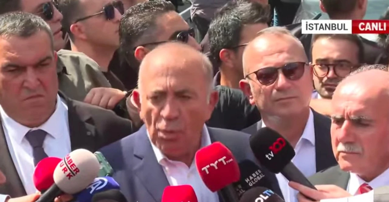 Kayyum Gürsel Tekin'den polis korumasında açıklama!