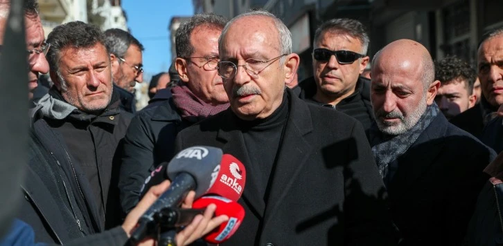 Kılıçdaroğlu: Vatandaş çadır istiyor. Kızılay'ın AFAD'ın çadır stokları nerede?