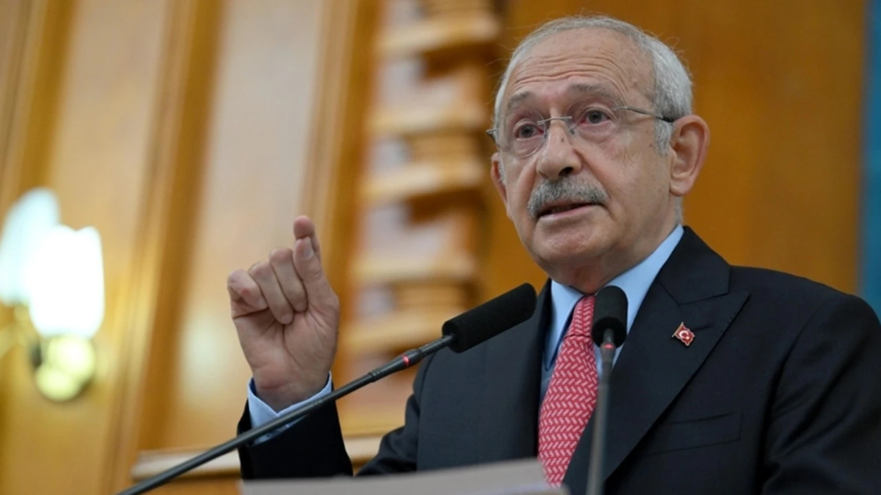 Kılı&ccedil;daroğlu'nun 'CHP Genel Başkanı' olduğuna dair yazı TBMM'de...