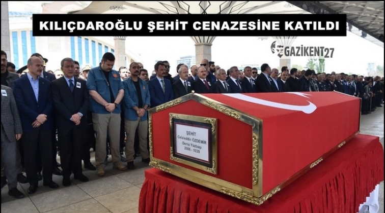 Kılı&ccedil;daroğlu şehit cenazesine katıldı