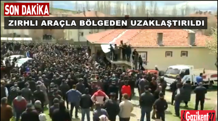 Kılıçdaroğlu, zırhlı araç ile bölgeden uzaklaştırıldı!