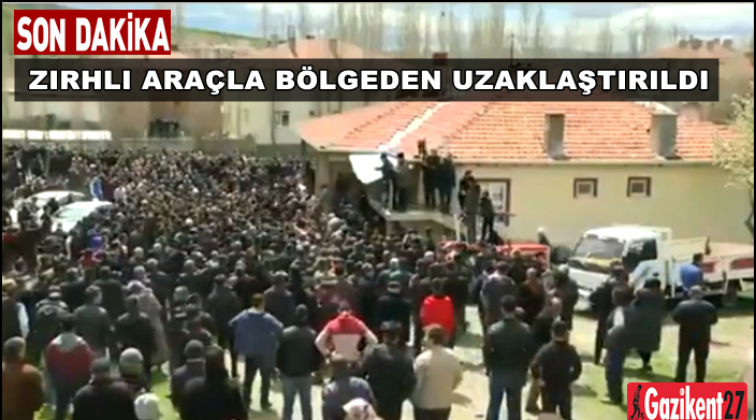 Kılı&ccedil;daroğlu, zırhlı ara&ccedil; ile b&ouml;lgeden uzaklaştırıldı!