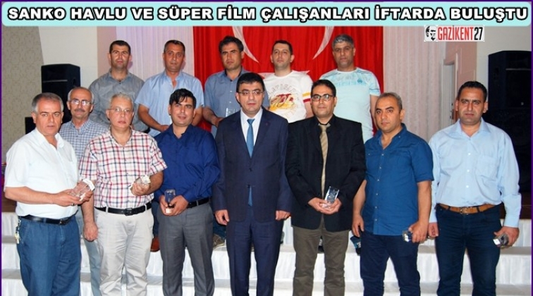 Konukoğlu ailesinin iftar yemekleri s&uuml;r&uuml;yor