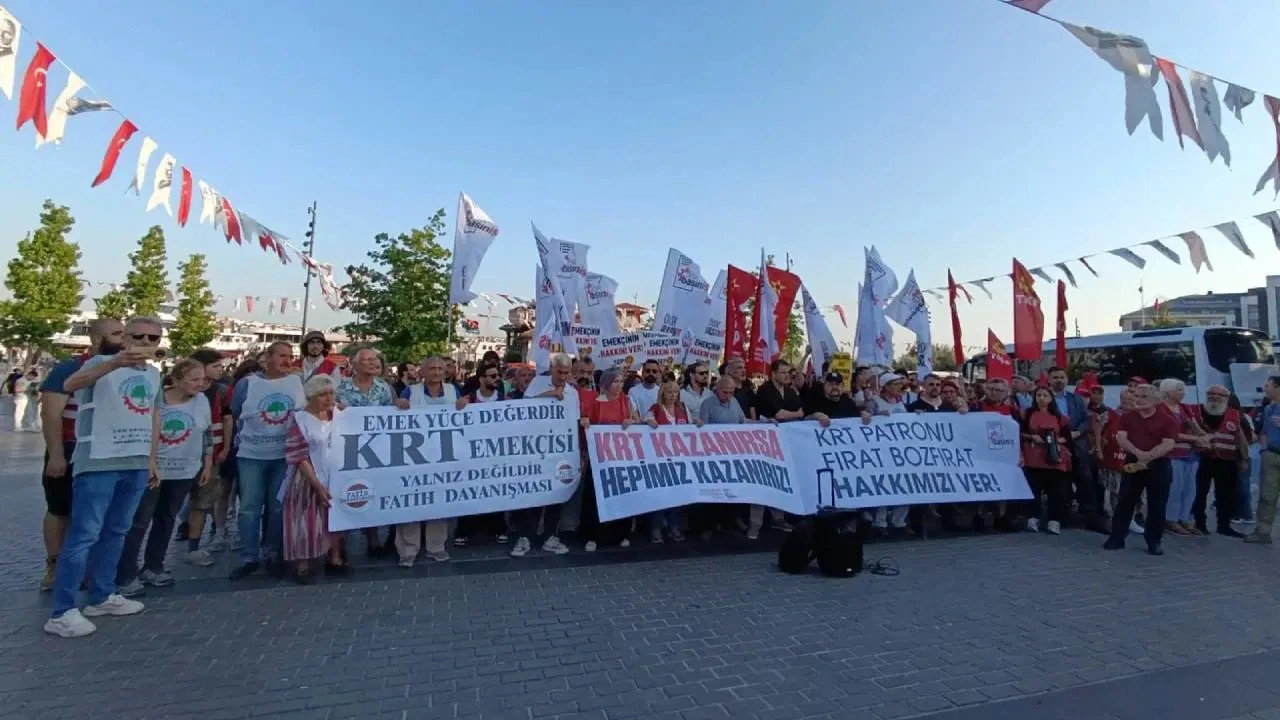 KRT emekçileri, direnişi meydana taşıdı: ‘Gazeteciler kendi hakkını korumayı unutmadı’