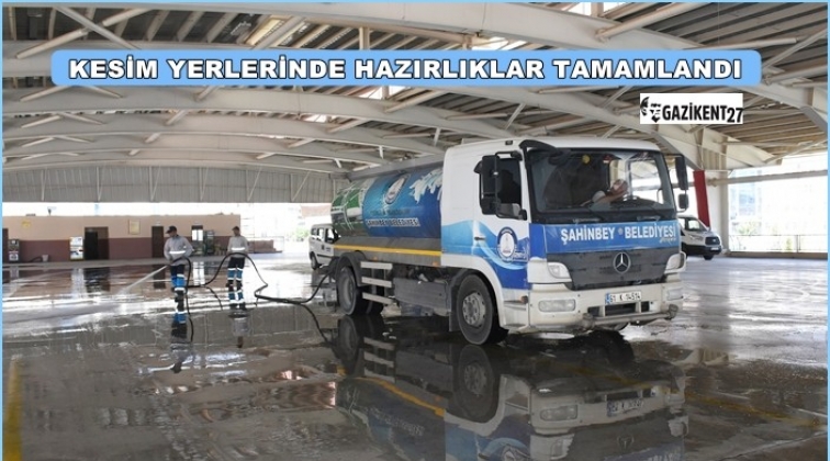 Kurban kesim yerleri kesime hazır