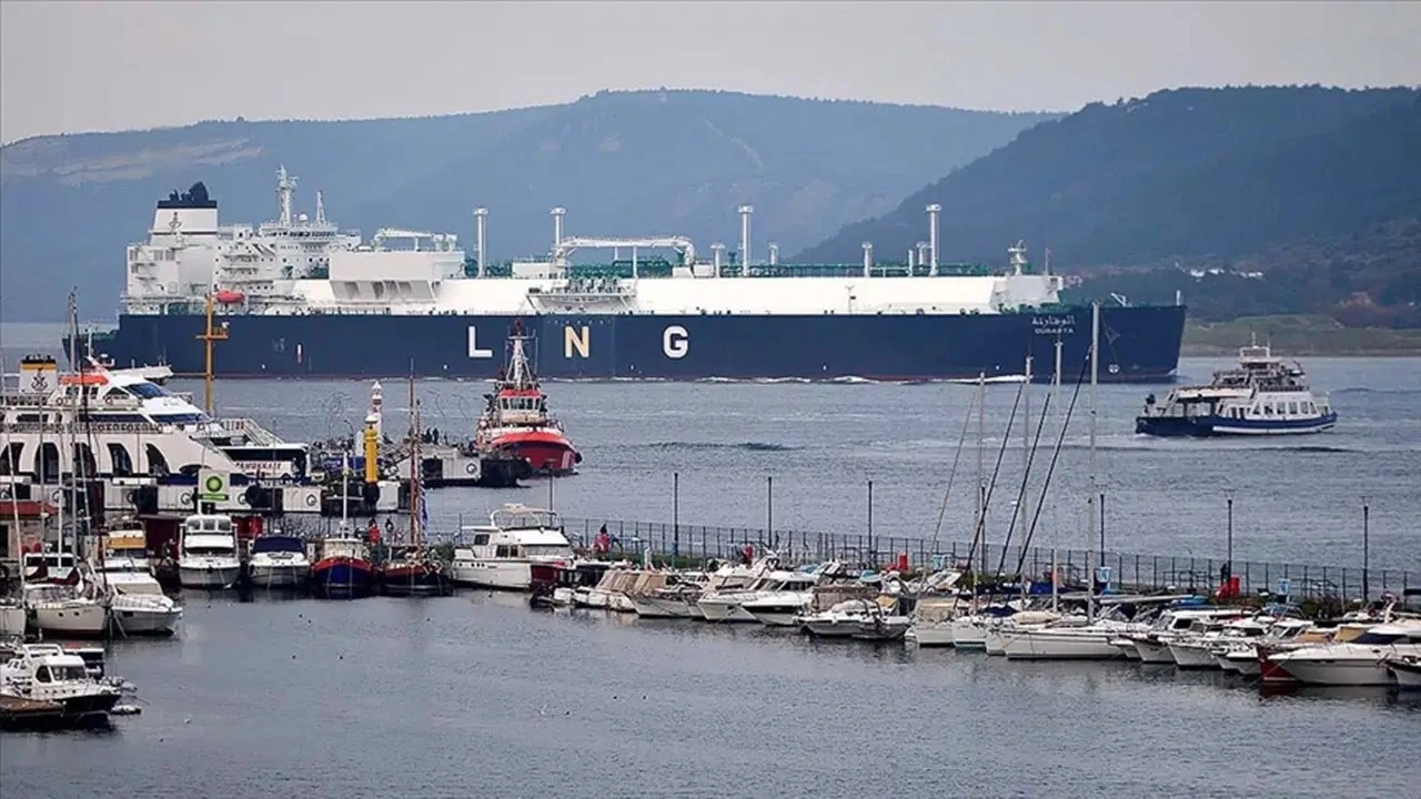 Küresel enerji piyasasında LNG'ye olan talep artıyor