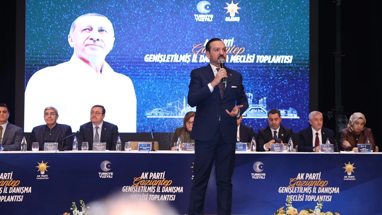 K&uuml;rşad Zorlu, Gaziantep&rsquo;te teşkilatla buluştu