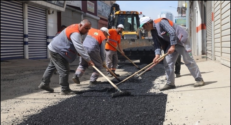 Küsget'te asfalt çalışması...