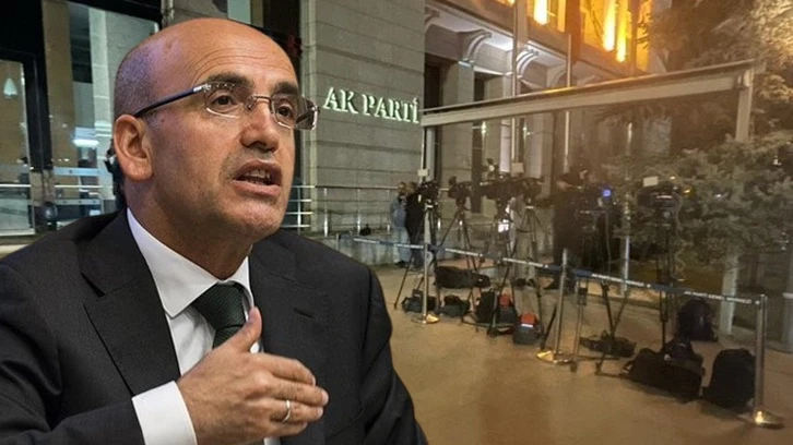 Mehmet Şimşek AKP Genel Merkezi'nde