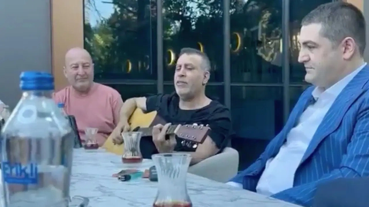MHP'nin üst düzey isminden 'Haluk Levent' paylaşımı