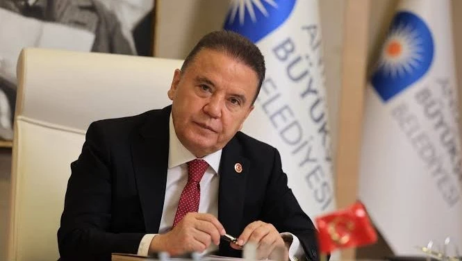 Muhittin B&ouml;cek'in şof&ouml;rleri g&ouml;zaltına alındı!