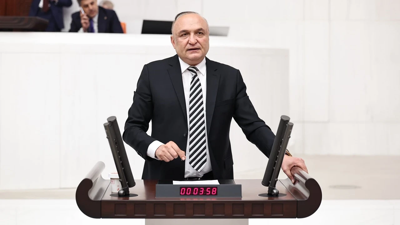 Melih Meri&ccedil;: Bu millet ge&ccedil;inemiyor, siz h&acirc;l&acirc; duymuyorsunuz!
