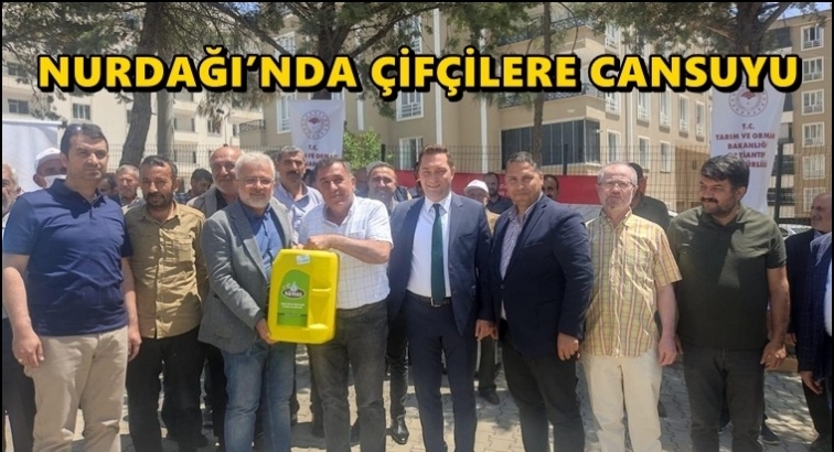 Nurdağı'nda çiftçilere sıvı gübre dağıtımı