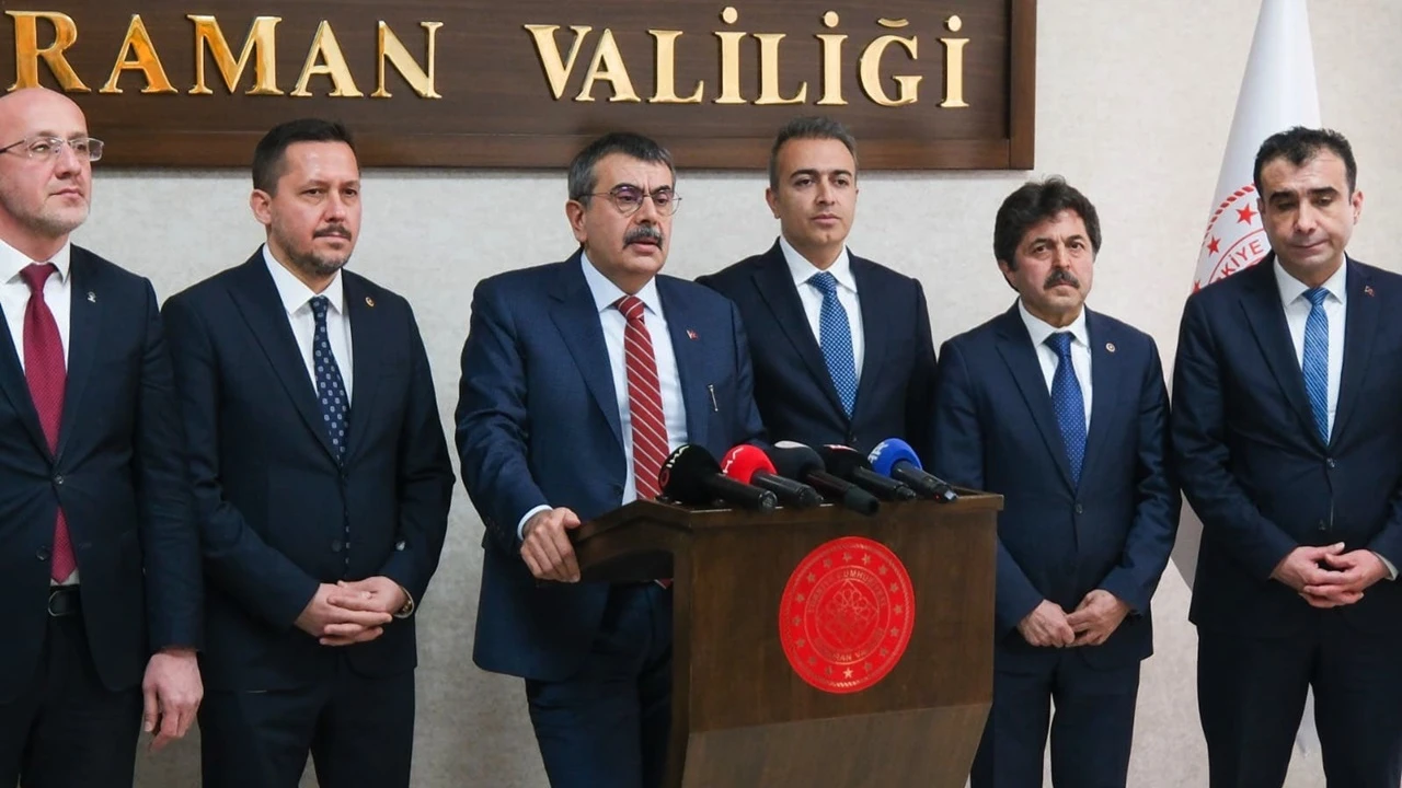 Okullara 24 saat "polis devriyesi" geliyor...