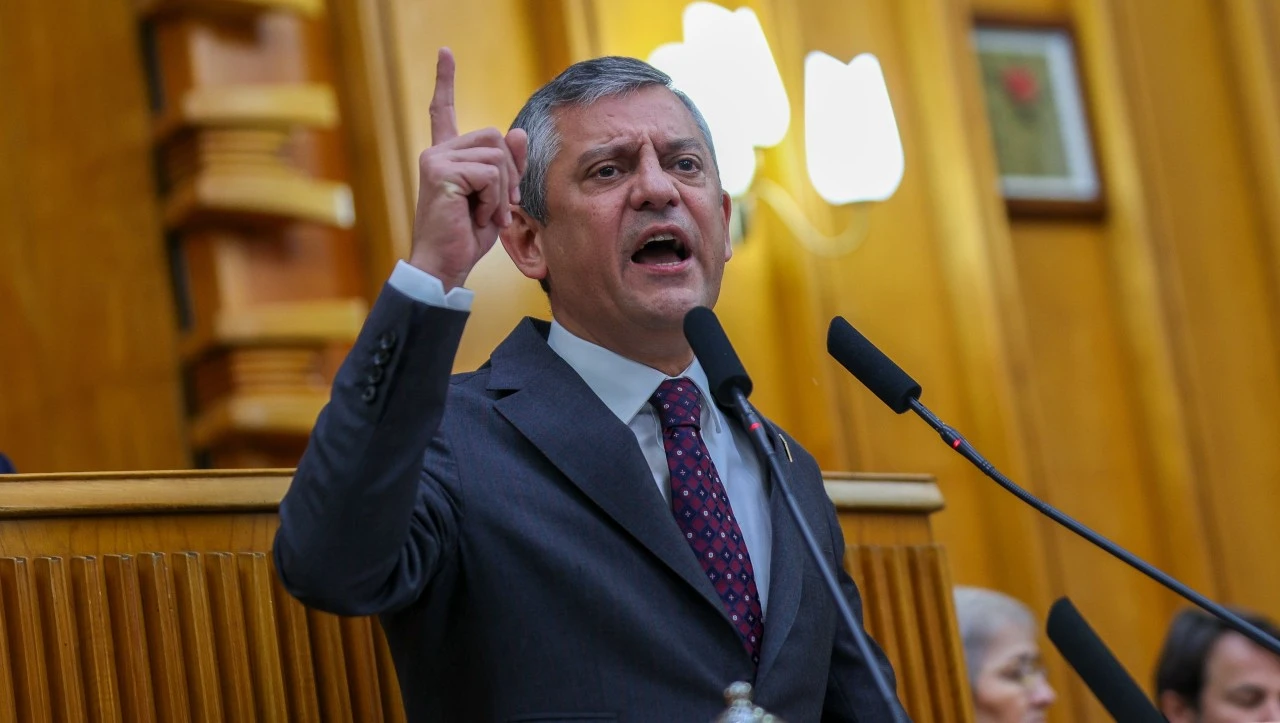 &Ouml;zg&uuml;r &Ouml;zel: Hi&ccedil;bir siyaset&ccedil;i ka&ccedil;madı, Erdoğan ka&ccedil;acak!