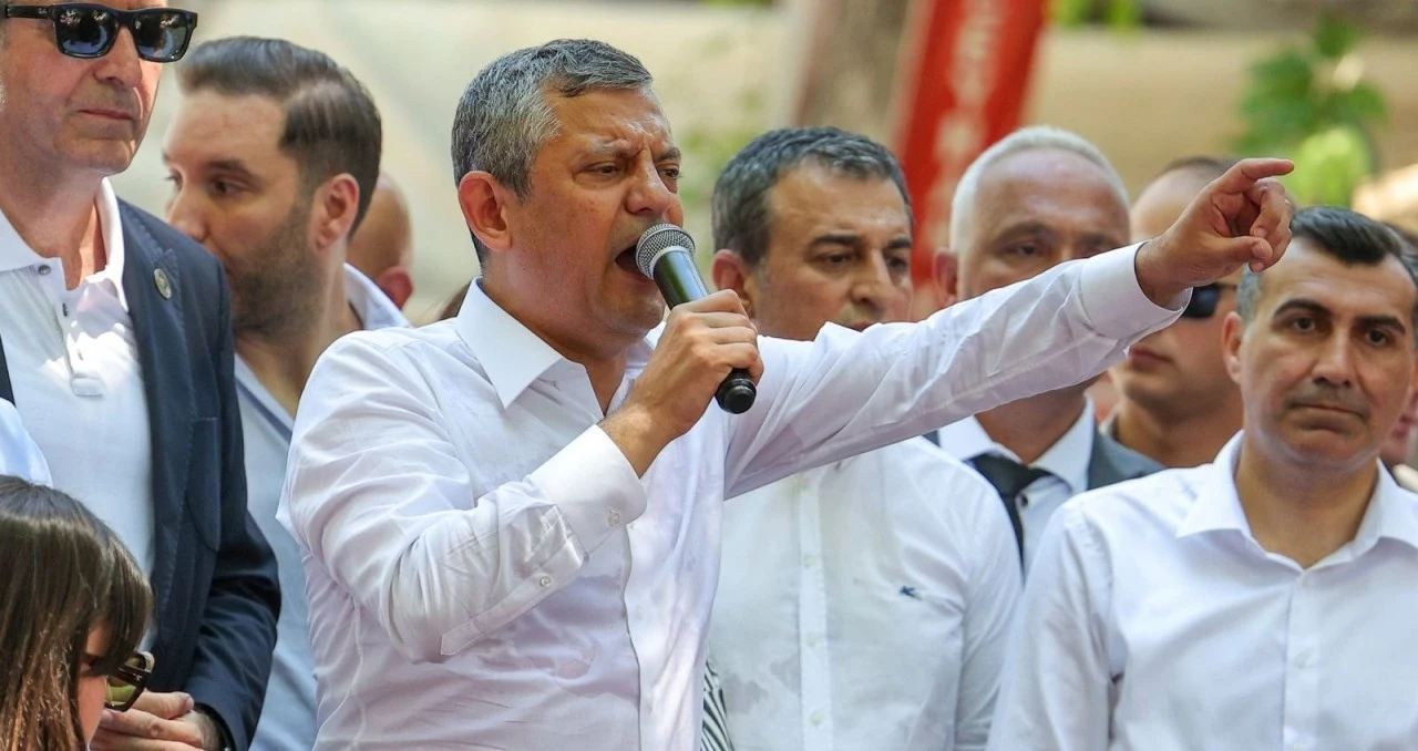 &Ouml;zg&uuml;r &Ouml;zel Adana'dan Erdoğan'a seslendi 