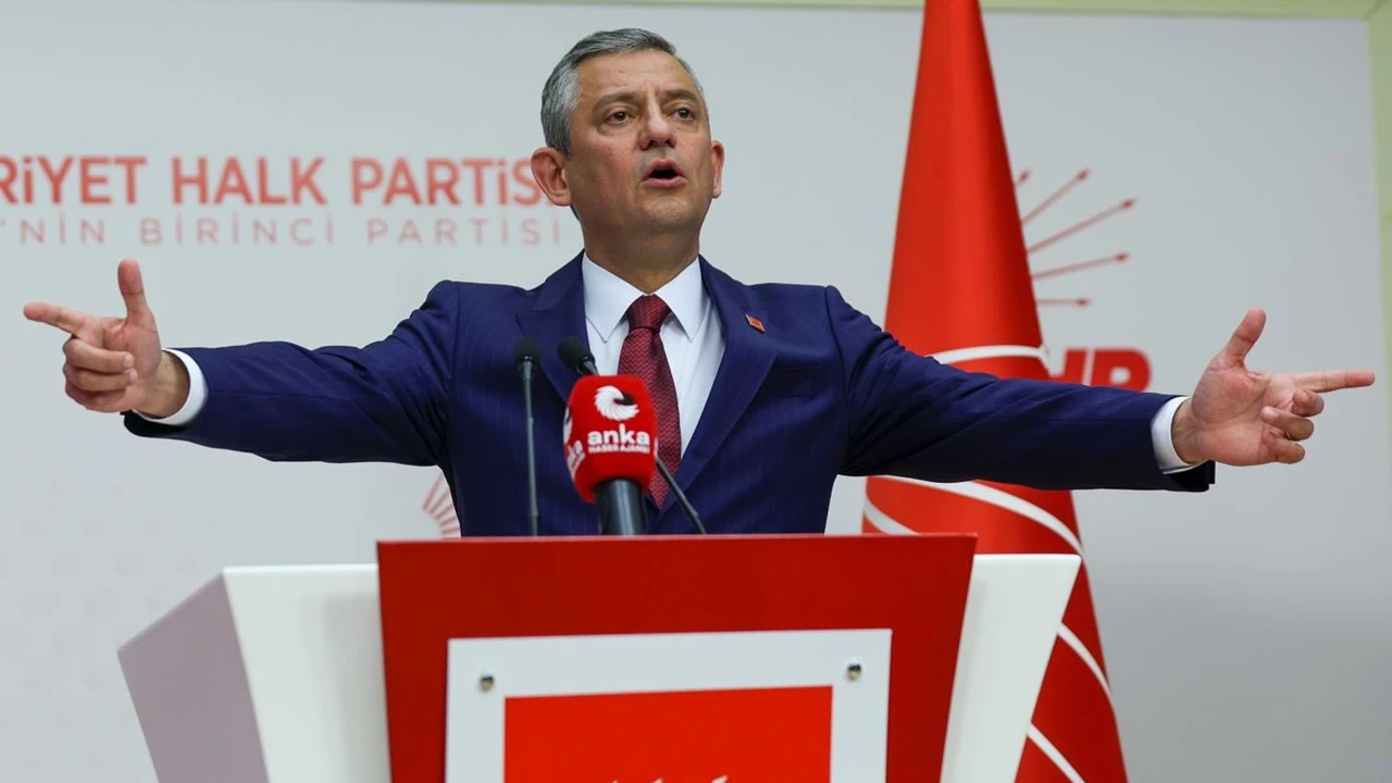 &Ouml;zg&uuml;r &Ouml;zel, Akın G&uuml;rlek'in mal varlığını a&ccedil;ıkladı