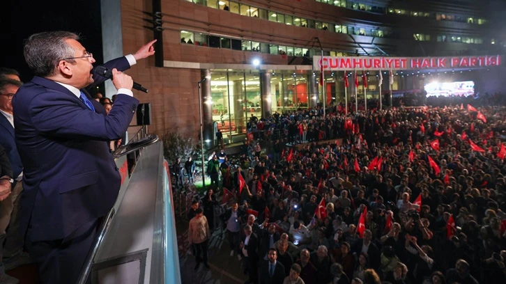 Özgür Özel: Ben TRT'nin yalancısıyım, birinci parti olduk