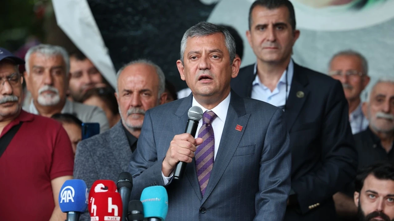 &Ouml;zg&uuml;r &Ouml;zel: Gerekirse baş vermeye ama baş eğmemeye s&ouml;z veriyorum...
