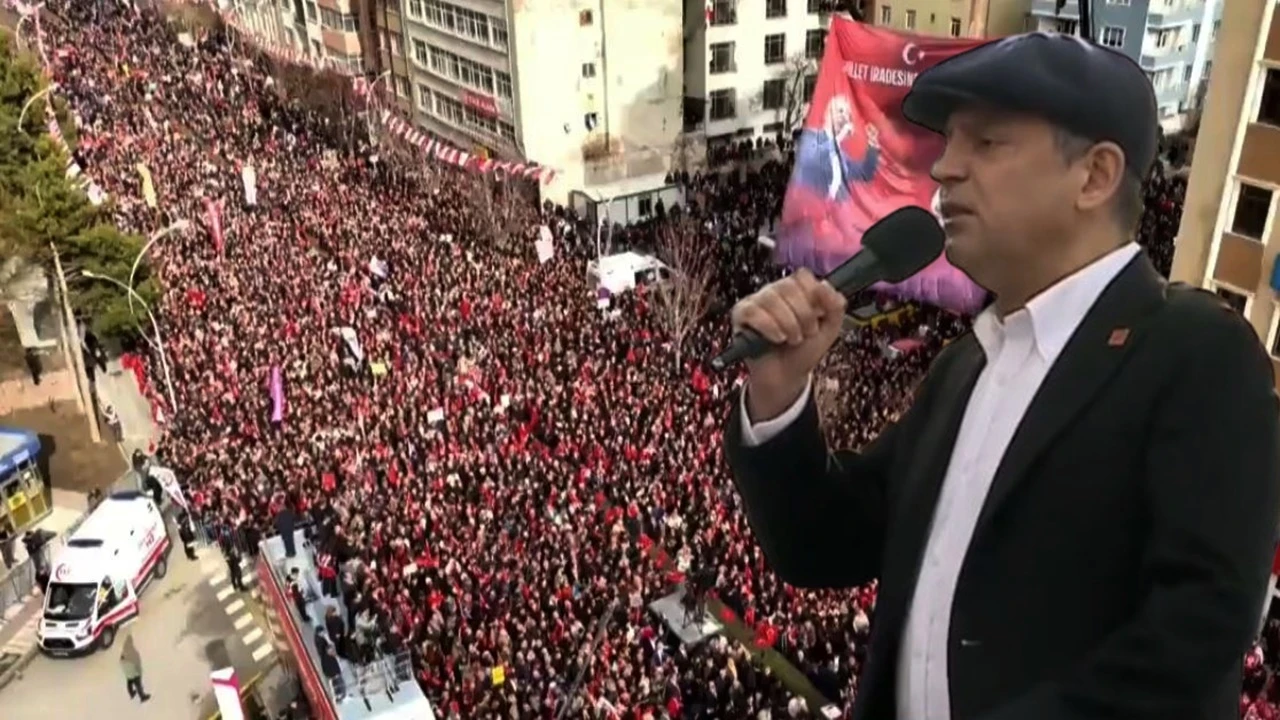 &Ouml;zg&uuml;r &Ouml;zel &Ccedil;orum'dan Erdoğan'a seslendi: Hodri meydan...