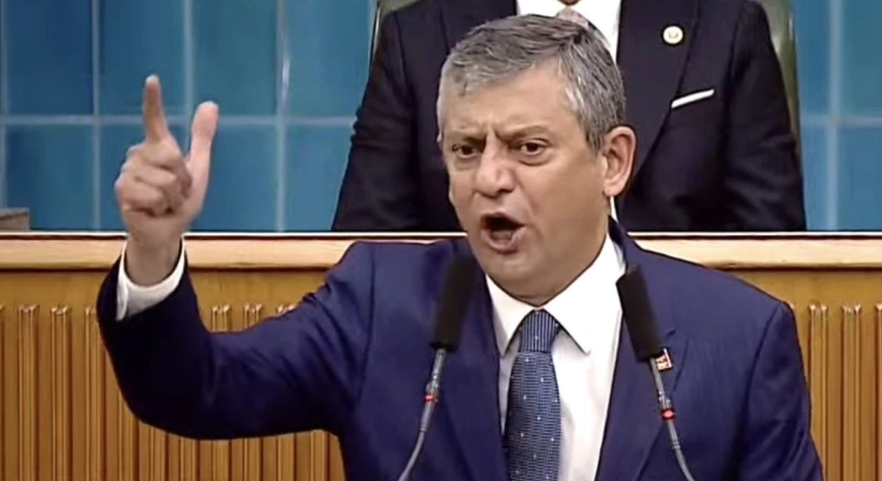 &Ouml;zg&uuml;r &Ouml;zel'den mutlak butlan sonrası tarihi grup toplantısı 