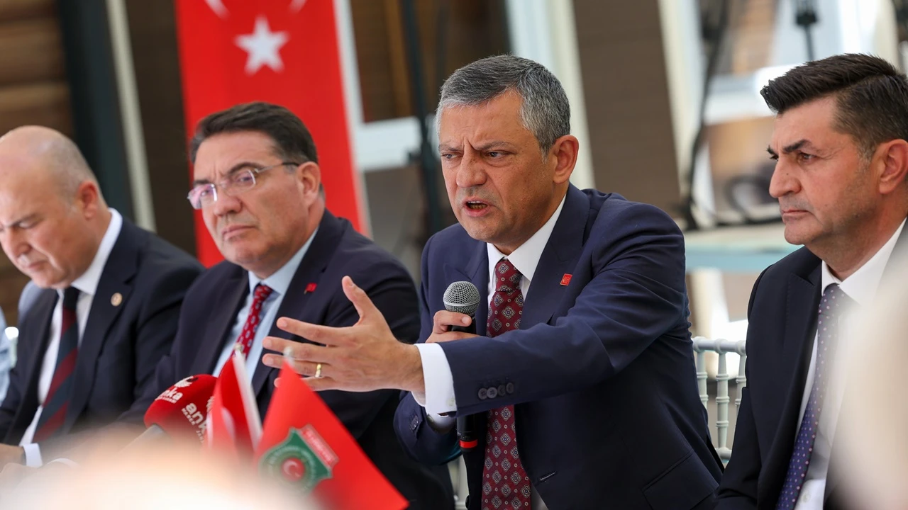 Özgür Özel'den Bahçeli'nin mesajına yanıt