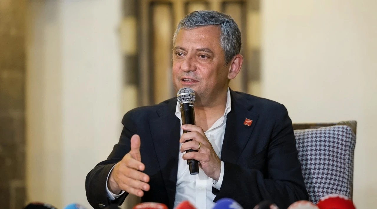 &Ouml;zg&uuml;r &Ouml;zel'den Erdoğan'a dış mihrak yanıtı
