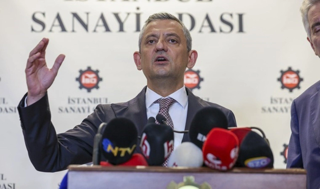 Özgür Özel’den ‘güvenlik önlemi’ yanıtı: ‘Sokakta yürüyemeyenlerden değiliz’