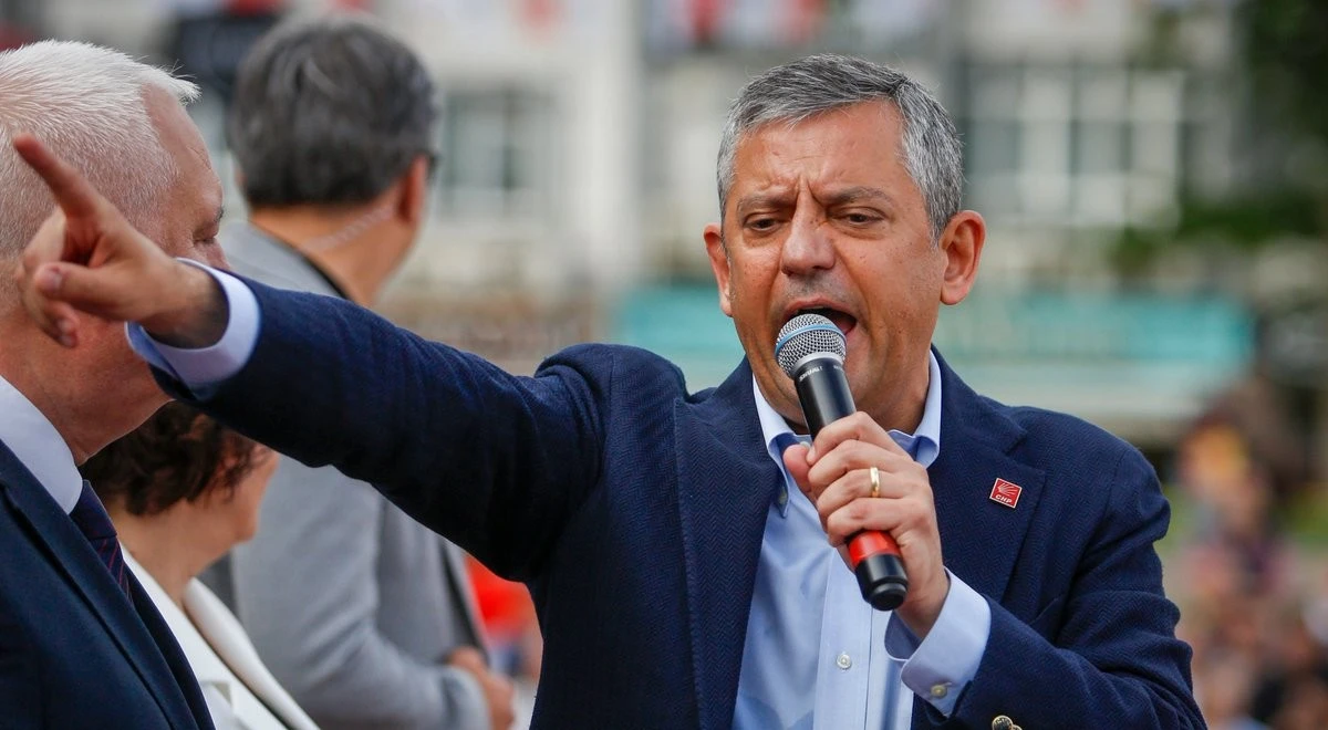 &Ouml;zg&uuml;r &Ouml;zel'den yeni parti a&ccedil;ıklaması: 26 Temmuz...