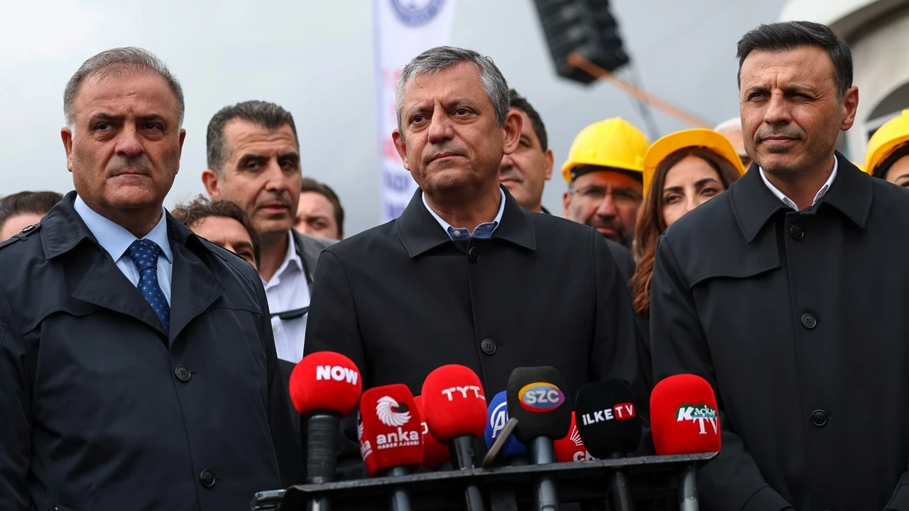 &Ouml;zg&uuml;r &Ouml;zel: Emek&ccedil;ilerin muhalefette oldukları son 1 Mayıs