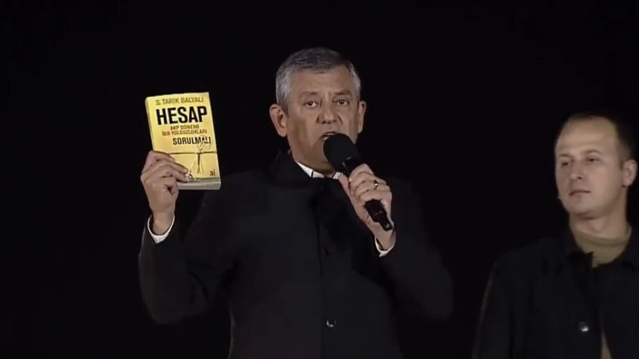 &Ouml;zg&uuml;r &Ouml;zel: Hırsıza hırsız olduğunu hatırlatmazsan sana ahlak dersi verirmiş!