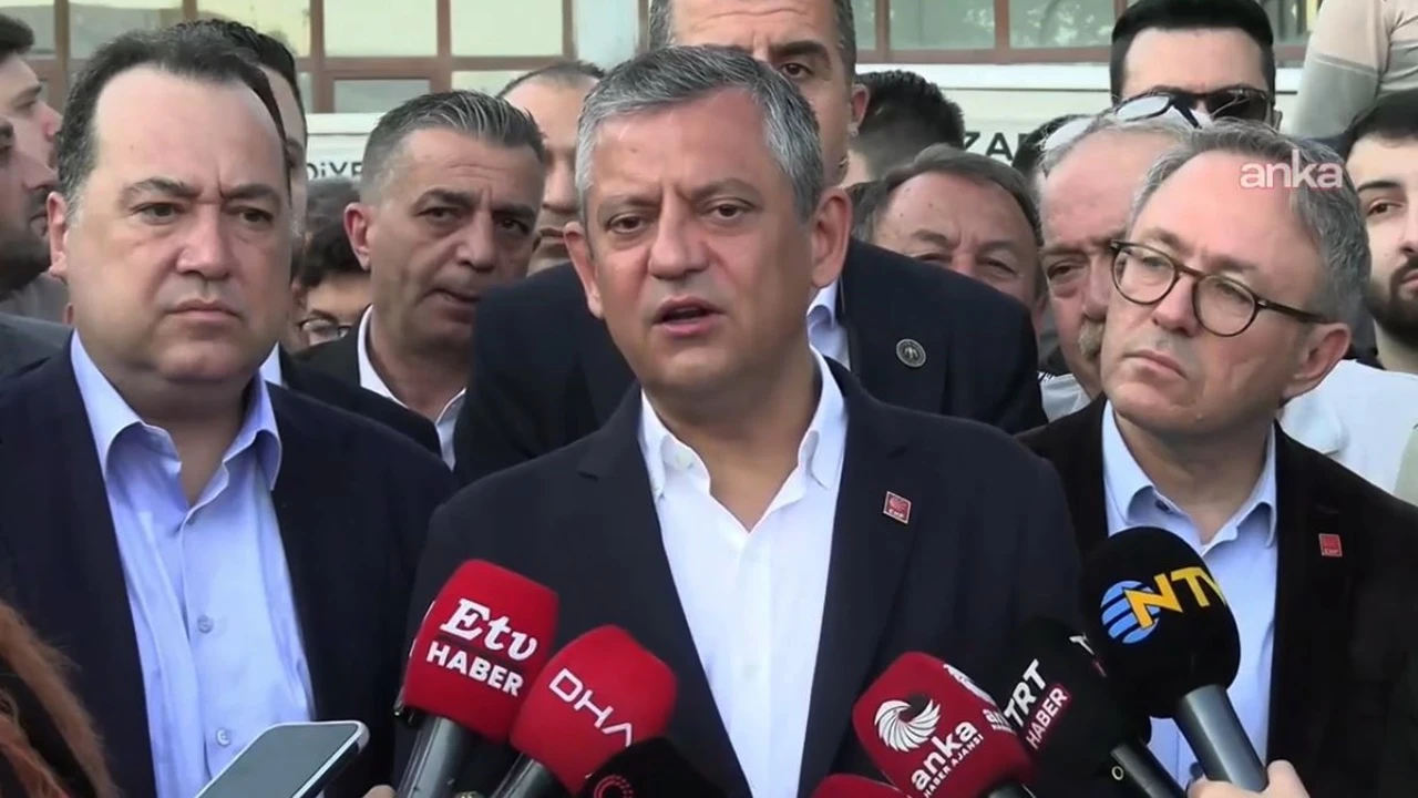 &Ouml;zg&uuml;r &Ouml;zel: Kimse partisinden ayrılmasın, istifa etmesin!