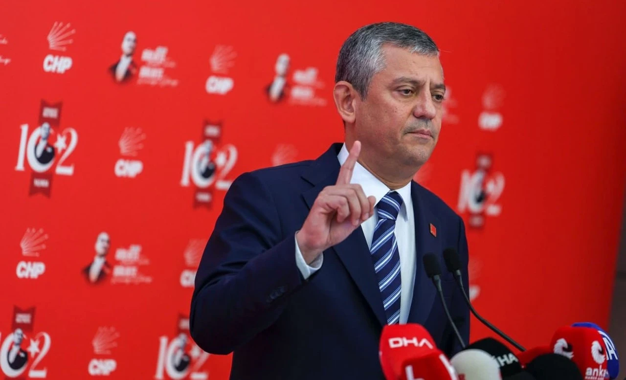 Özgür Özel Kurultay Davası için rest çekti!