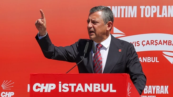 Özgür Özel: Milletin gönlünde beraat etmiş İmamoğlu'nu iftiralarla mahkum edemezsin!