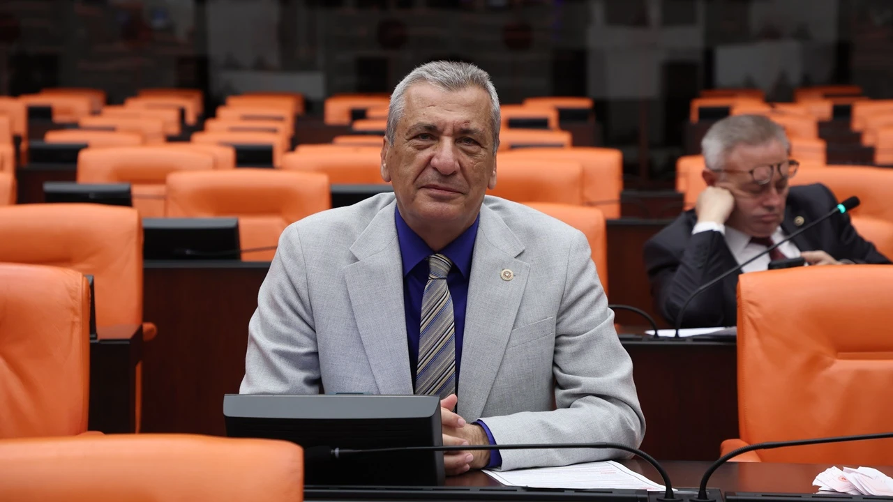 Öztürkmen: Gaziantep, katma değeri yüksek ürünler üretmeli