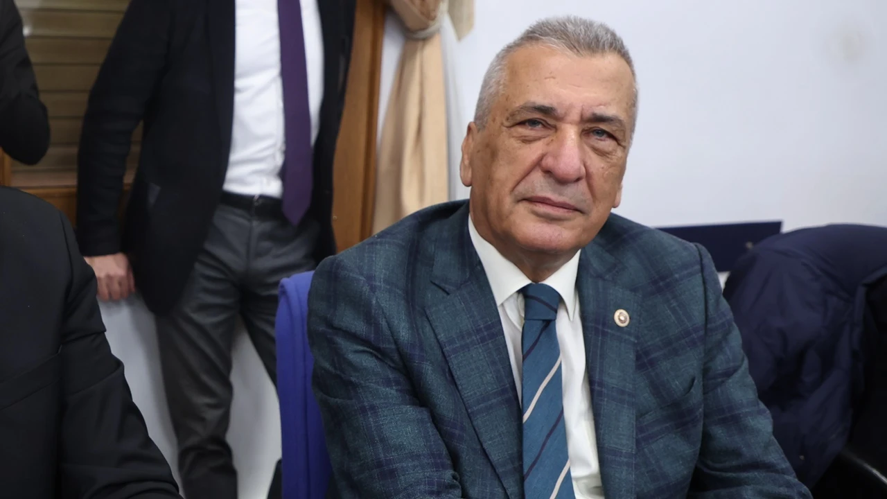 Öztürkmen: İktidar 2026'da da babalar gibi satacak!