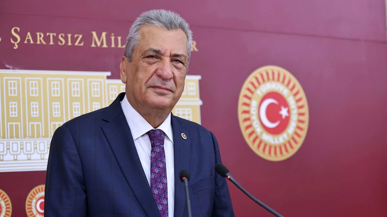 Öztürkmen: Tek adam rejimi, fakiri daha fakir, zengini daha zengin yaptı