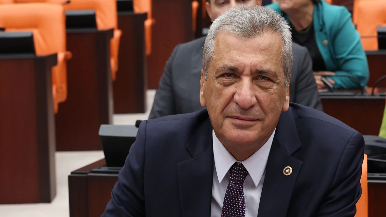 Öztürkmen, yapı kayıt mağduriyetini Meclis gündemine taşıdı