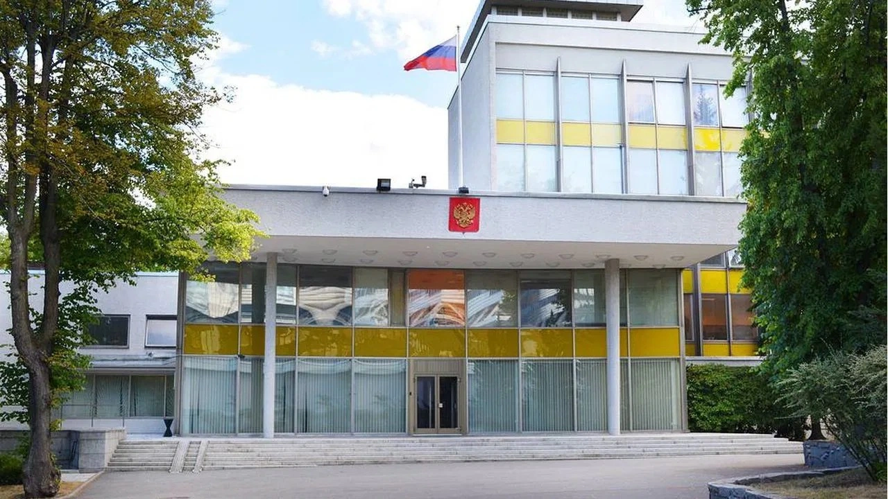 Rus Büyükelçiliği'ne dron saldırısı