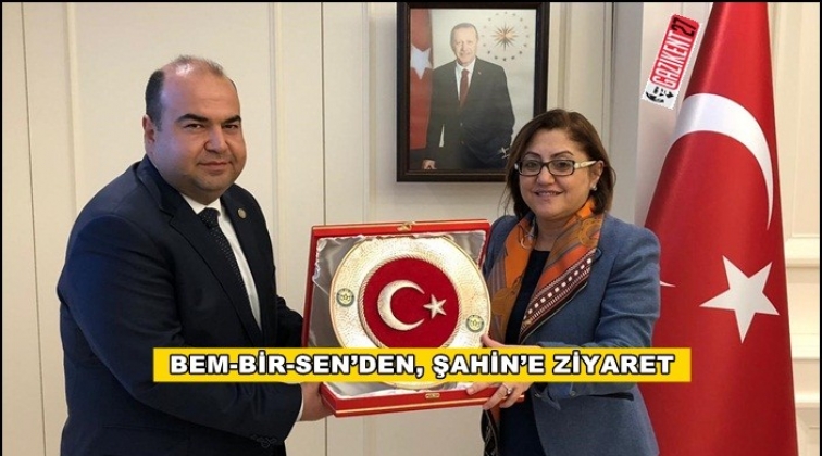 Şahin, tebrikleri kabul ediyor