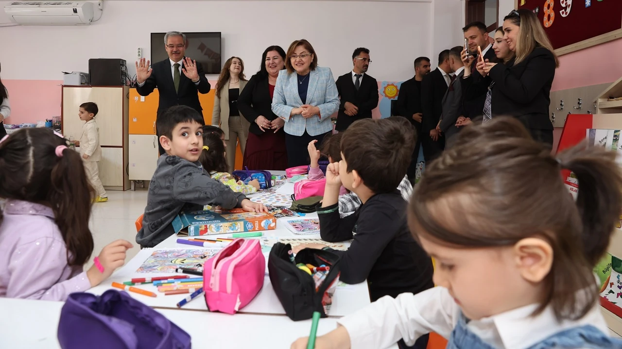 Şahin, veli bilgilendirme toplantısına katıldı