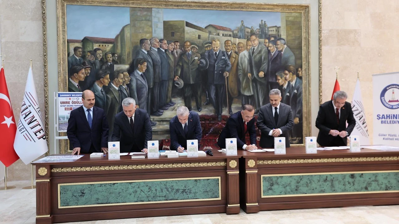 Şahinbey, bin 160 öğrenciyi Umre'ye gönderecek